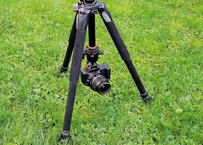 How_to_set_up_a_tripod_tips_DCM121.advisor.tripod_walk4-400x285